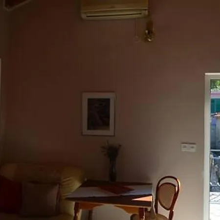 Apartment 815d *